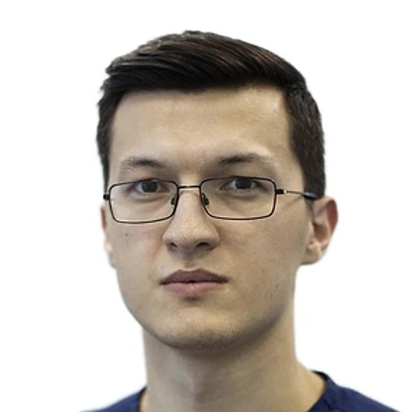 Кинзягулов Булат Рустемович — Нейрохирург, Москва