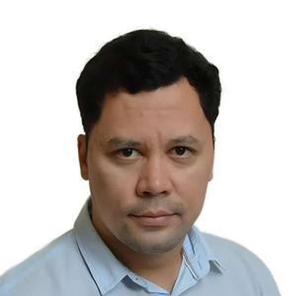 Топоев Станислав Рафаэлевич — Офтальмолог-хирург, Офтальмолог (окулист), Москва