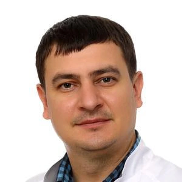 Ренев Алексей Викторович — Стоматолог, Заводоуковск
