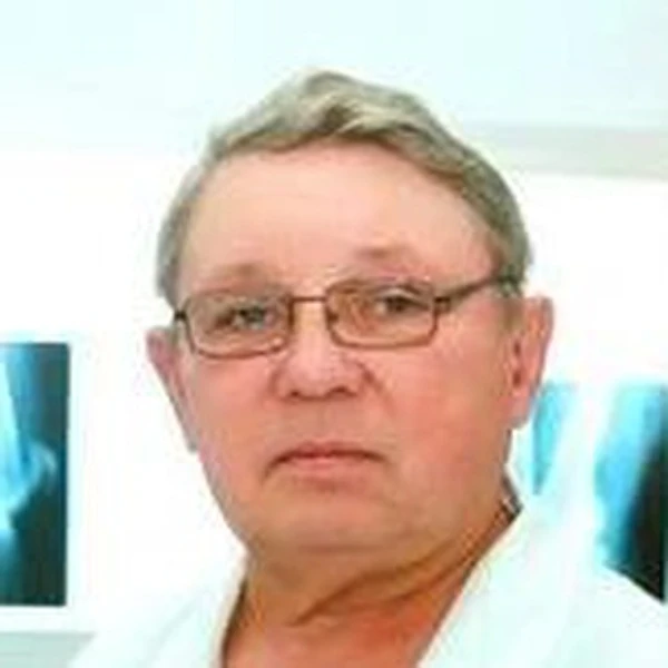 Озеров Михаил Михайлович — Ортопед, Травматолог, Астрахань