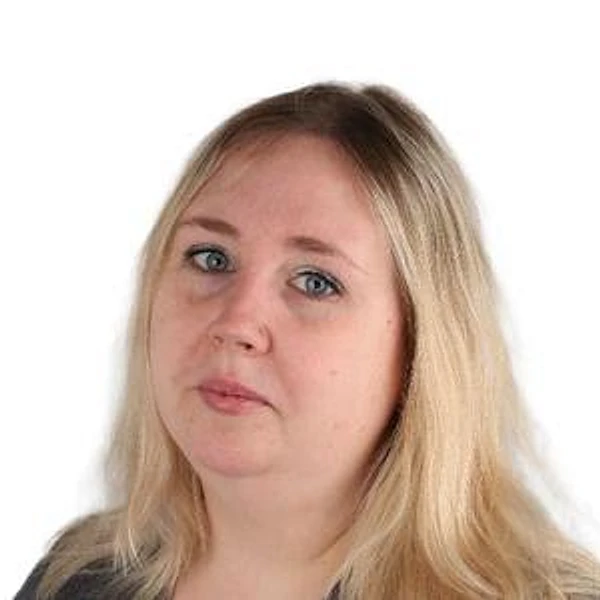 Гуляева Юлия Сергеевна — Стоматолог, Стоматолог-хирург, Кашира