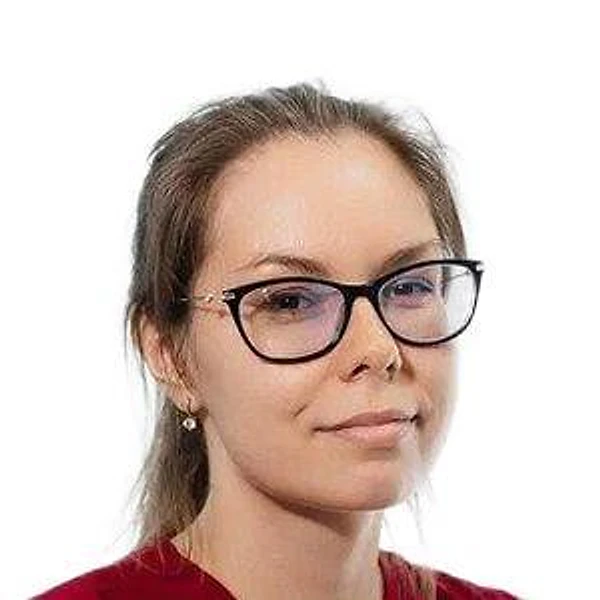 Светлова Алёна Николаевна — Офтальмолог (окулист), Псков