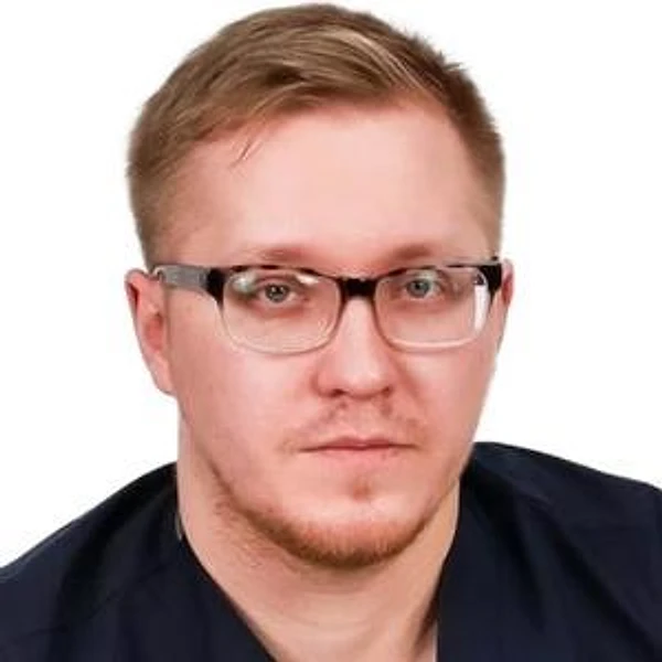 Махортов Руслан Игоревич — Пластический хирург, Хирург, Уфа