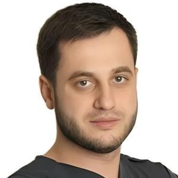 Тугумов Артур Ахмедович — Стоматолог-ортопед, Волгоград
