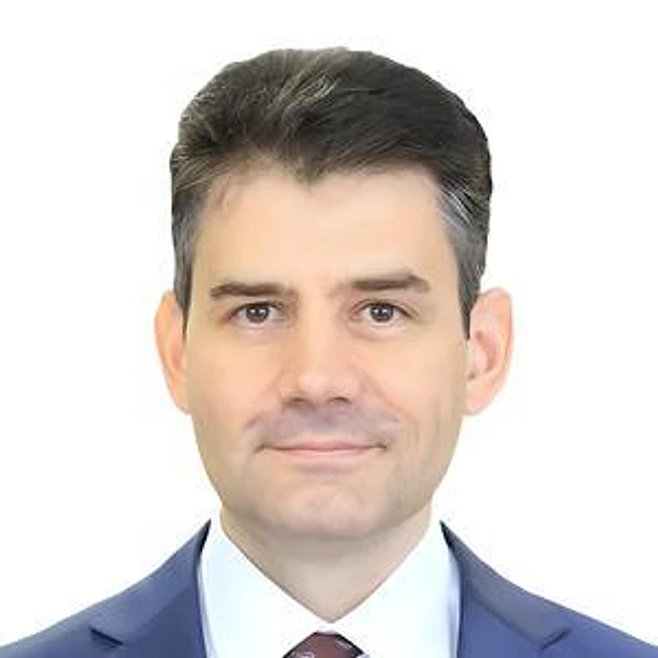 Раводин Роман Анатольевич — Онколог, Москва