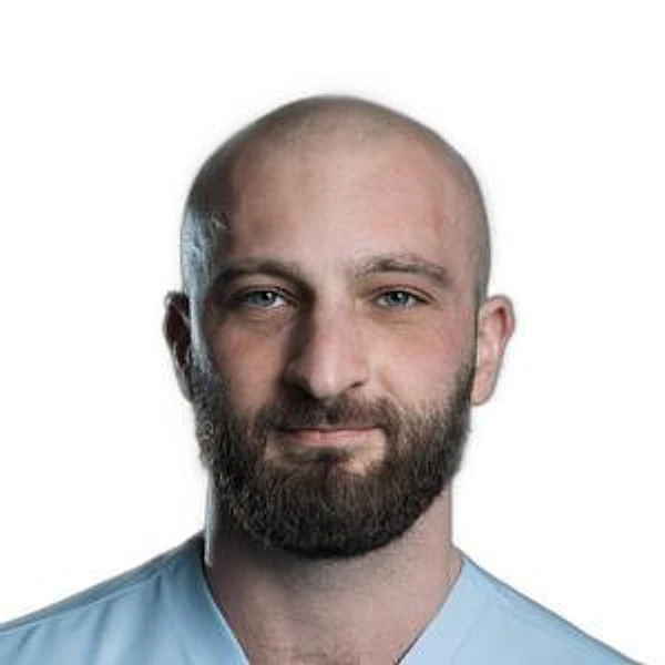 Оганесян Роберт Симонович — Стоматолог-хирург, Стоматолог-имплантолог, Тверь