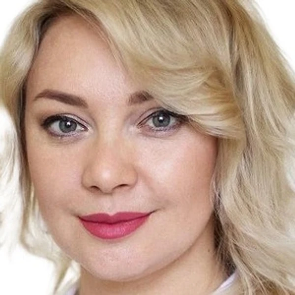 Суворова Елена Александровна — Врач-косметолог, Лесной
