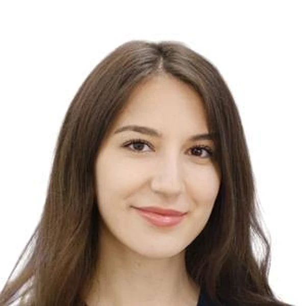 Менлигулова Алиме Арсеновна — Стоматолог, Москва