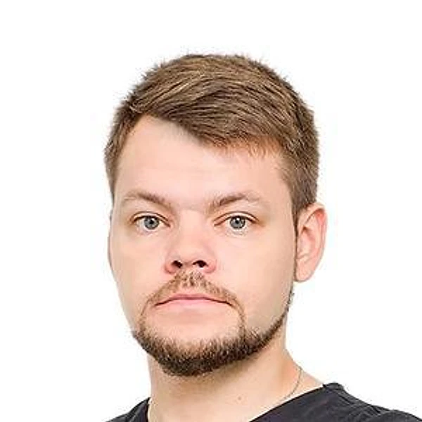 Комаров Артем Сергеевич — Офтальмолог (окулист), Офтальмолог-хирург, Череповец