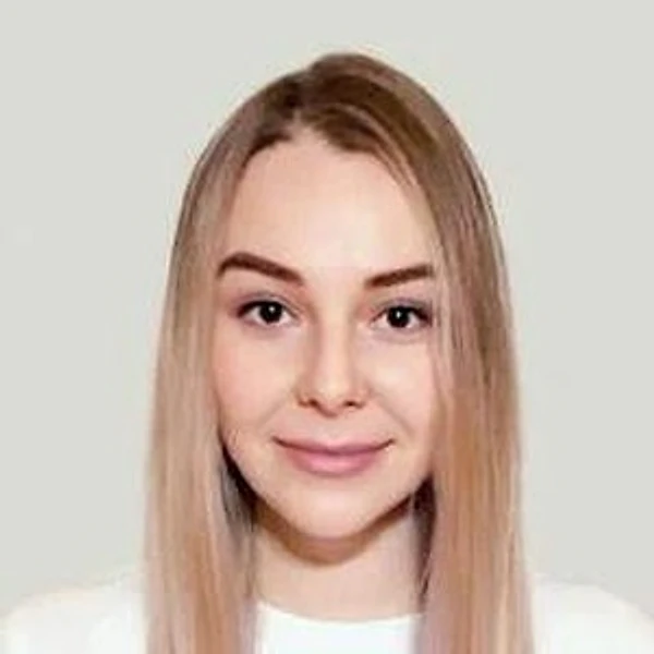 Азарова Юлия Сергеевна — Стоматолог, Стоматолог-гигиенист, Владивосток