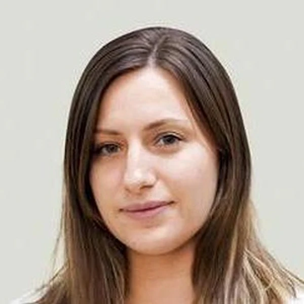 Цатурова Евгения Германовна — Стоматолог, Стоматолог-гигиенист, Владивосток