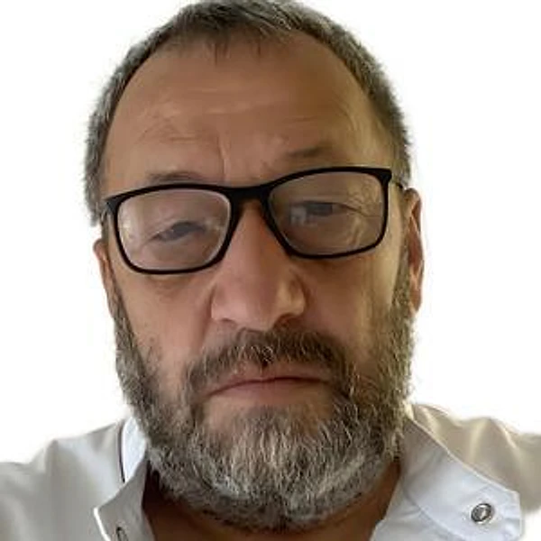 Насыров Руслан Джавдатович — Стоматолог-ортопед, Томск