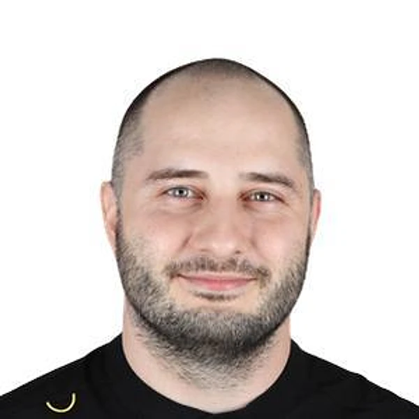 Устарханов Мурад Наврузович — Стоматолог-ортопед, Тюмень