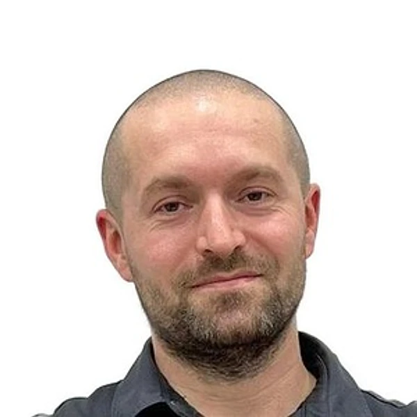 Лень Александр Викторович — Стоматолог-ортопед, Стоматолог-имплантолог, Стоматолог-хирург, Астрахань