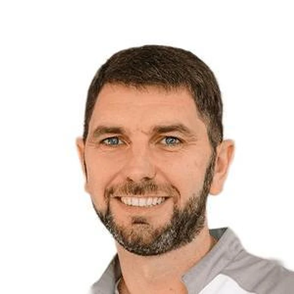 Спиваков Денис Валерьевич — Стоматолог-имплантолог, Стоматолог, Стоматолог-ортодонт, Стоматолог-ортопед, Стоматолог-хирург, Гатчина