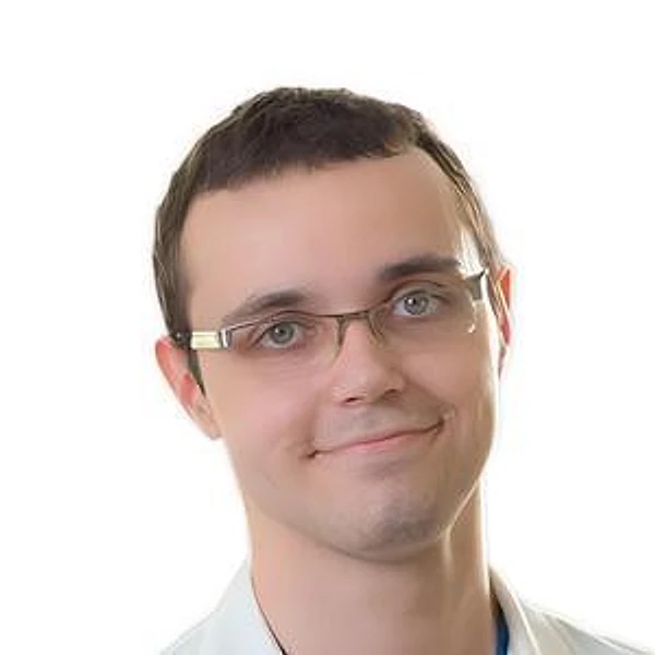 Яшков Максим Валерьевич — Кардиохирург, Москва