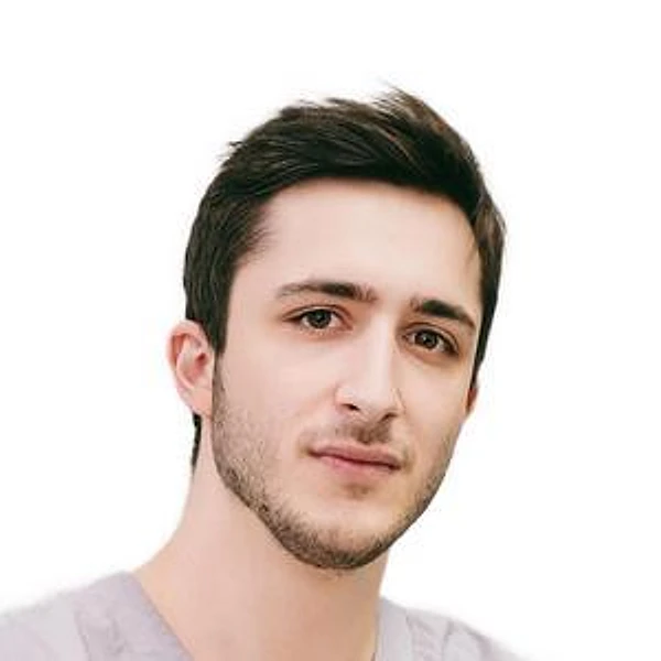 Бисаев Усман Идрисович — Стоматолог, Москва