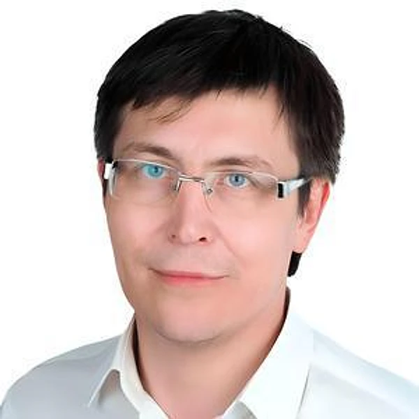 Макаров Павел Владимирович — Стоматолог-имплантолог, Стоматолог-ортопед, Стоматолог-хирург, Москва
