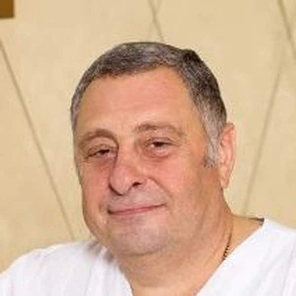 Минасян Хачик Грачович — Стоматолог, Стоматолог-гигиенист, Стоматолог-ортопед, Адлер
