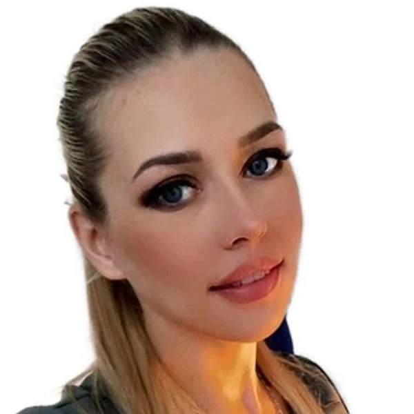 Куляева Юлия Владимировна — ЛОР, Саратов