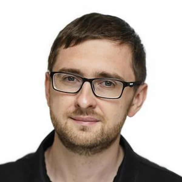 Петренко Максим Андреевич — ЛОР, Владивосток
