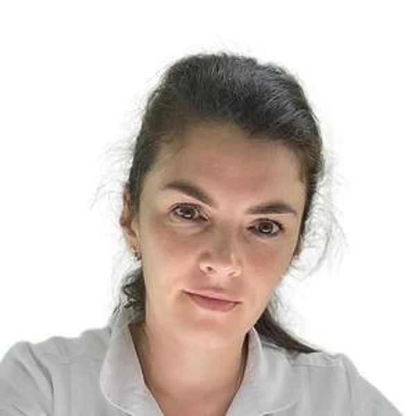 Опра Анна Лаврентьевна — Педиатр, Артём