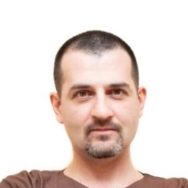 Хачатуров Артём Сергеевич — Массажист, Химки