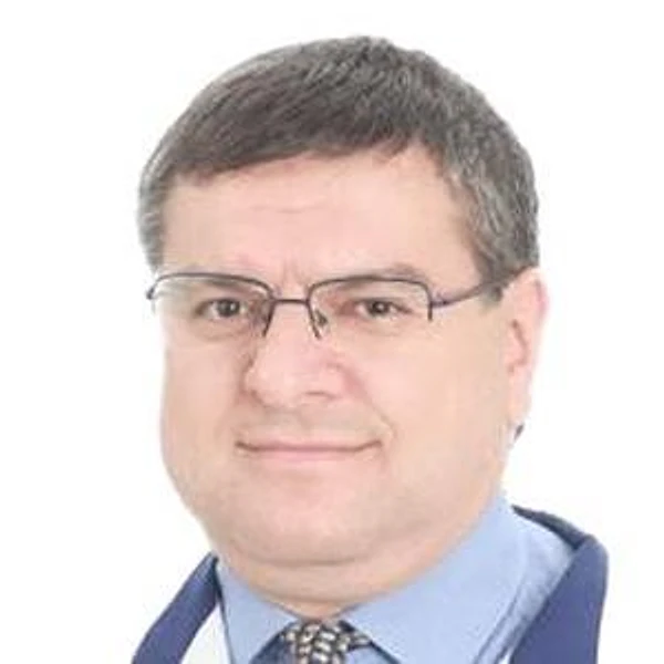 Блуменау Илья Сёмович — Нейрохирург, Краснодар