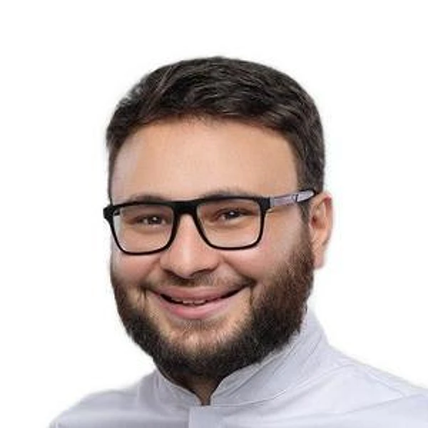 Узденов Рашид Хасанович — Стоматолог-ортодонт, Ставрополь