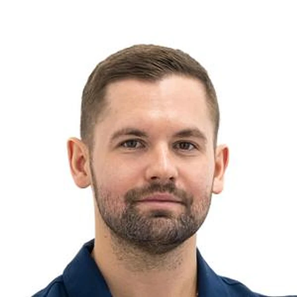 Овсянников Михаил Сергеевич — Стоматолог-имплантолог, Стоматолог-хирург, Москва
