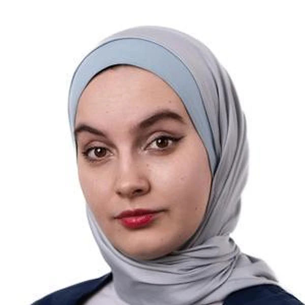 Салахутдинова Альмира Рамилевна — Невролог, Цефалголог, Видное