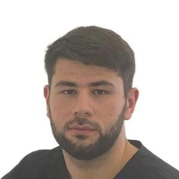 Тешеллеев Азамат Дахирович — Стоматолог-ортодонт, Усть-Джегута