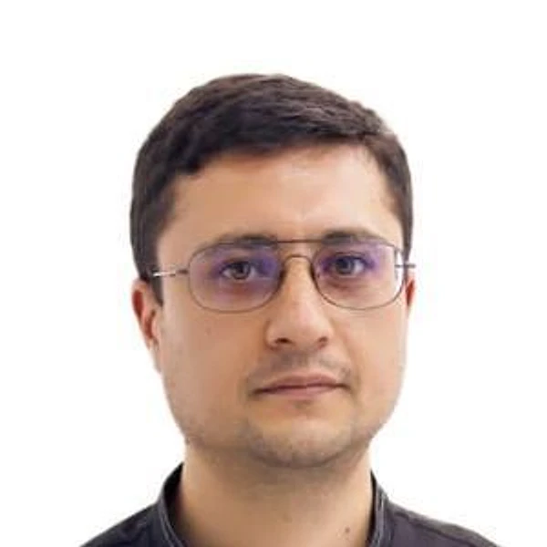 Карапетян Вардан Самвелович — Стоматолог-ортодонт, Краснодар