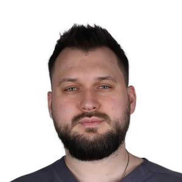 Толстоухов Владислав Сергеевич — Стоматолог-хирург, Гнатолог, Стоматолог-имплантолог, Стоматолог-ортопед, Москва