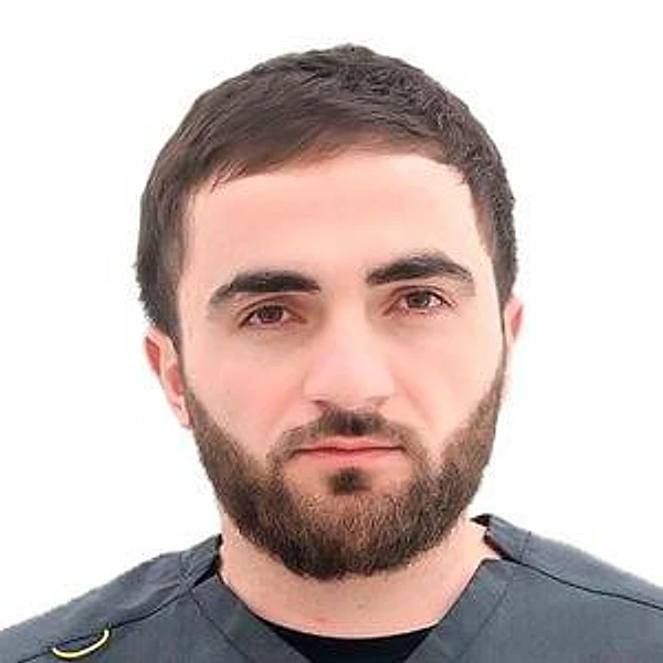 Курашинов Алим Амдулович — Стоматолог-хирург, Стоматолог-имплантолог, Москва