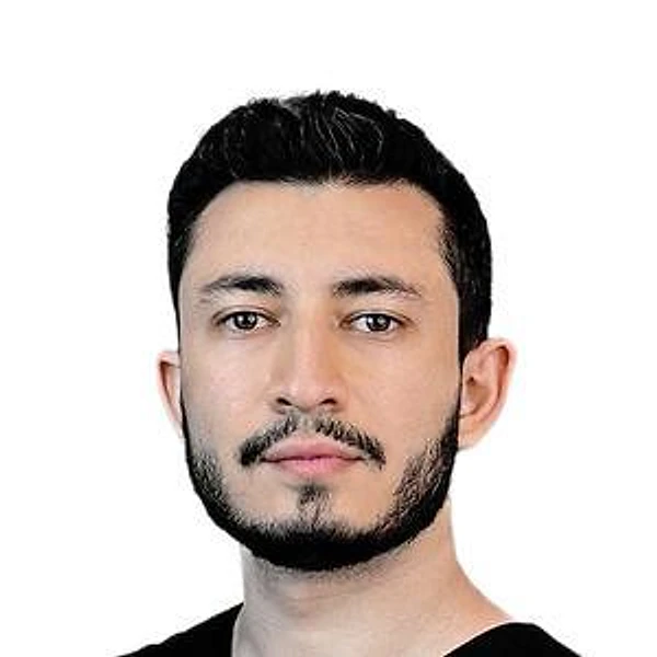 Искяндаров Дэнис Киясович — Стоматолог, Стоматолог-хирург, Краснодар