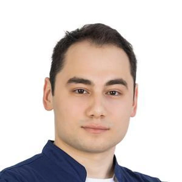 Ахметвалеев Артур Риданович — Стоматолог, Уфа
