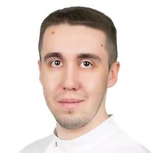 Жарков Роман Александрович — Стоматолог-имплантолог, Стоматолог-хирург, Томск