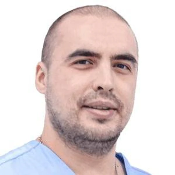 Назаревич Артем Эдуардович — Хирург, Флеболог, Ессентуки