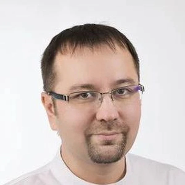 Габов Роман Сергеевич — Стоматолог-хирург, Стоматолог-имплантолог, Екатеринбург
