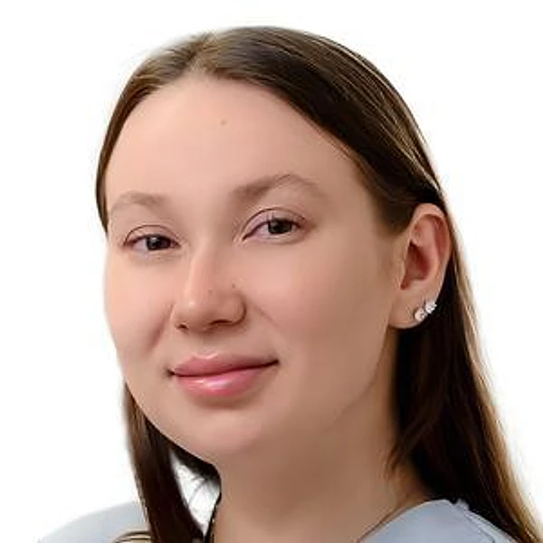 Искакова Алина Рамилевна — Стоматолог, Екатеринбург