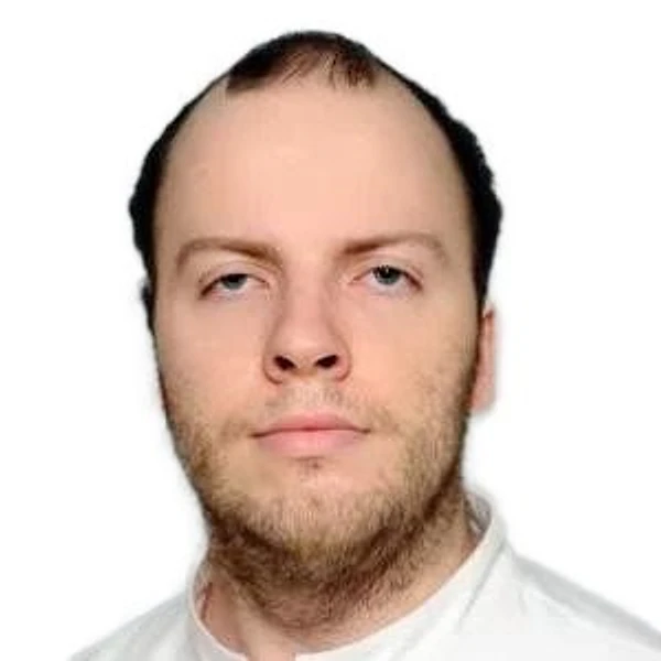 Бабинов Максим Александрович — Стоматолог-имплантолог, Стоматолог-хирург, Челюстно-лицевой хирург, Екатеринбург