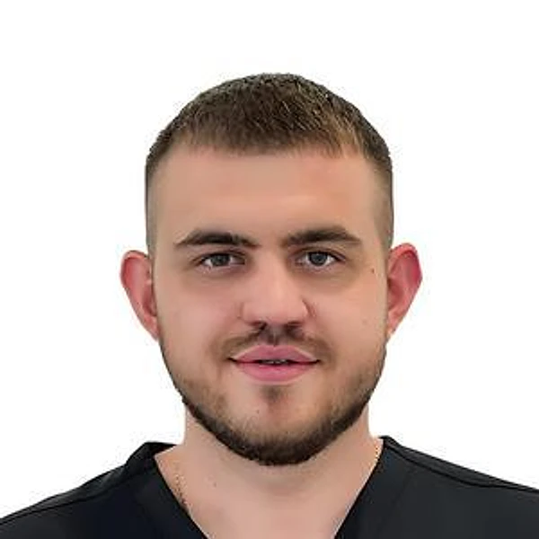 Большаков Никита Александрович — Стоматолог, Детский стоматолог-хирург, Стоматолог-имплантолог, Стоматолог-хирург, Кемерово