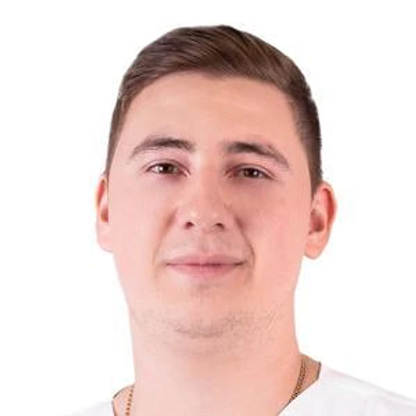 Хоботов Илья Дмитриевич — Стоматолог-хирург, Детский стоматолог-хирург, Стоматолог, Стоматолог-имплантолог, Омск