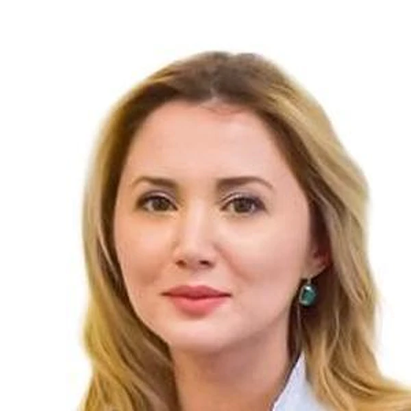Езкан Айше — Пластический хирург, Курск