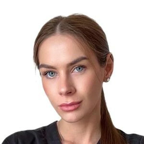 Сучкова Алина Сергеевна — Стоматолог-хирург, Стоматолог-имплантолог, Брянск