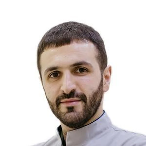 Геворгян Арман Арменович — Стоматолог, Стоматолог-имплантолог, Стоматолог-ортопед, Стоматолог-хирург, Вологда