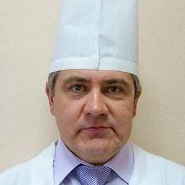 Комлев Юрий Геннадьевич — Ортопед, Нейрохирург, Киров