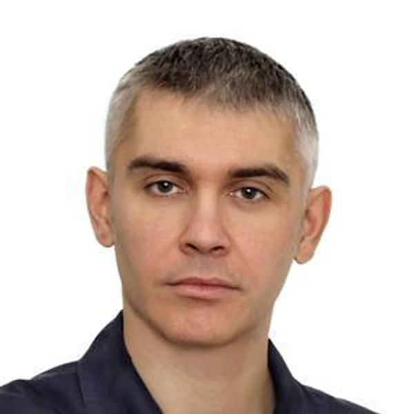 Загуменнов Максим Сергеевич — Стоматолог-ортопед, Ижевск
