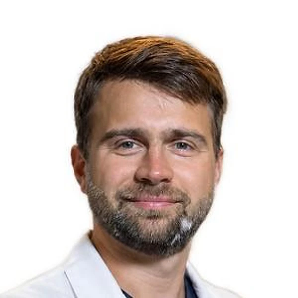 Петров Антон Александрович — Малоинвазивный хирург, Сосудистый хирург (ангиохирург), Флеболог, Санкт-Петербург
